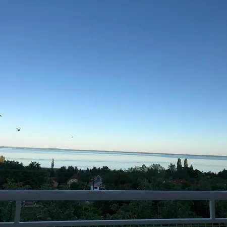 Tóranéző Ház Panzió