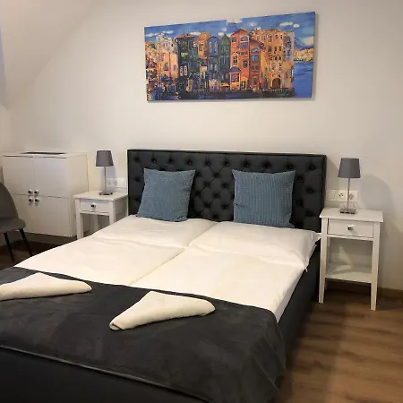 Frühstückspension Toranezo Haz 3*