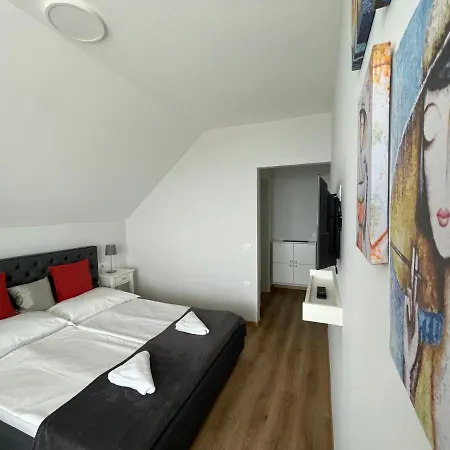 Frühstückspension Toranezo Haz 3*
